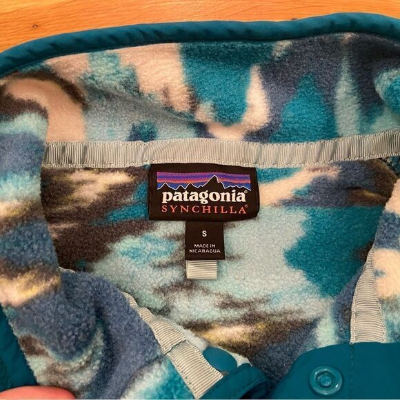 Patagonia Synchilla Snap-T Fleece Pullover Aztec Southwestern Print - Picture 2 of 6